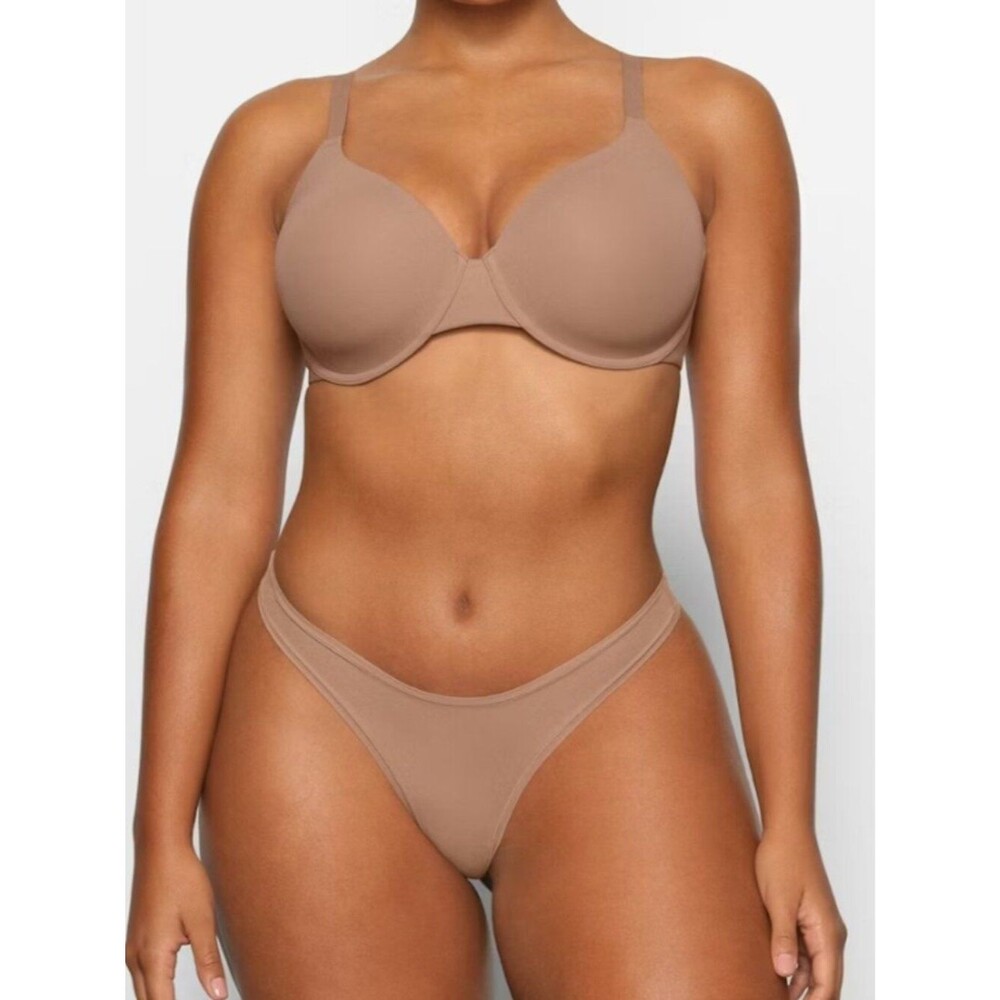 NEW SKIMS Fits Everybody T-Shirt Bra Sienna 34DNWT